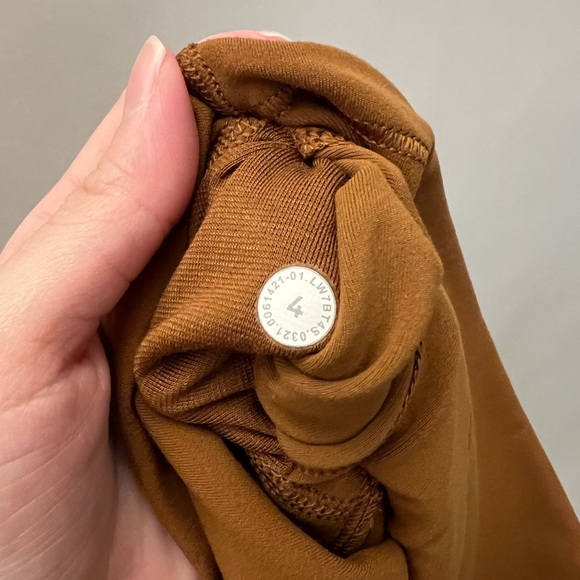 Lululemon Align Short 8" Copper Brown High Rise Lounge Athleisure Fall Size 4 - Picture 8 of 8